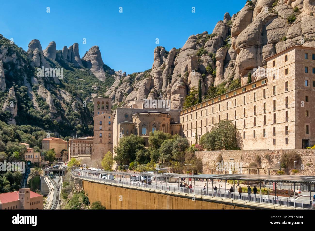 Kloster Santa Maria de Montserrat in der Nähe von Barcelona, Katalonien, Spanien. Stockfoto