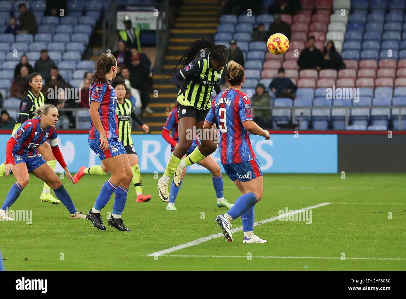 London, Großbritannien. November 2024. Bunny Shaw von Manchester City Women erzielte beim Super League-Spiel der Crystal Palace Women und Manchester City Women am 3. November 2024 im Londoner Selhurst Park, England, 0-3 Punkte. Foto von Ken Sparks. Nur redaktionelle Verwendung, Lizenz für kommerzielle Nutzung erforderlich. Keine Verwendung bei Wetten, Spielen oder Publikationen eines einzelnen Clubs/einer Liga/eines Spielers. Quelle: UK Sports Pics Ltd/Alamy Live News Stockfoto