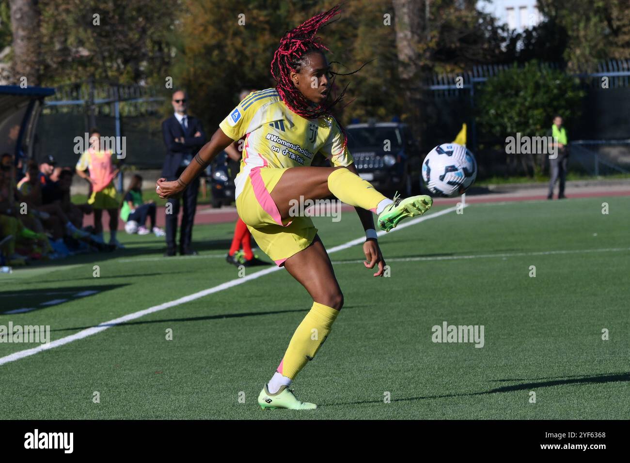 Cercola, Italien, 3. November 2024 Lindsey Thomas von Juventus FC in Aktion während der Fußball - italienische Serie A Frauen zwischen Napoli Femminile und Juventus FC:Agostino Gemito/ Alamy Live News Stockfoto