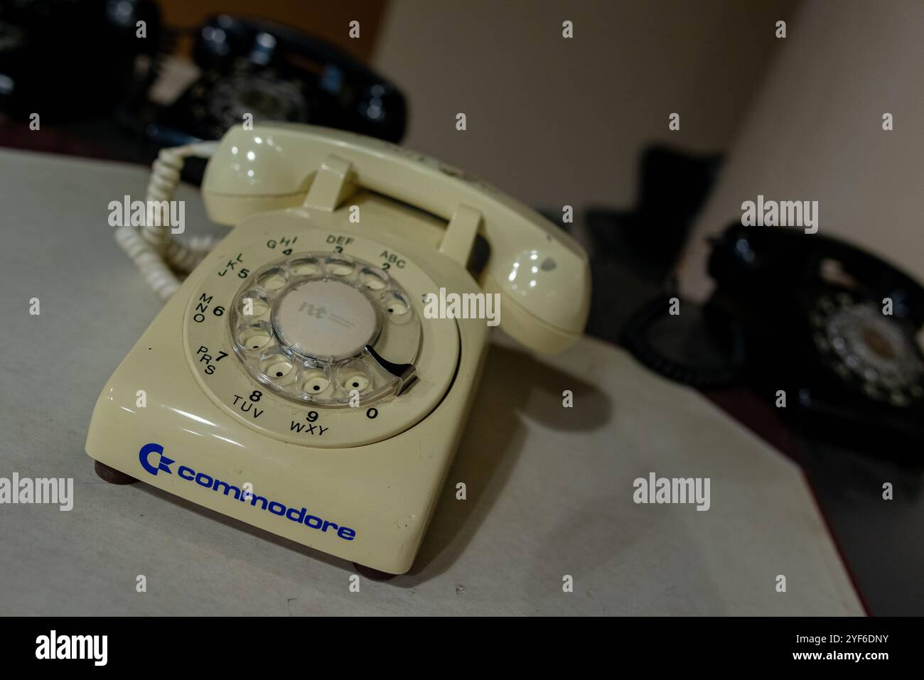 Altes Commodore-Telefon im Diefenbunker, Carp, Ontario, Kanada Stockfoto