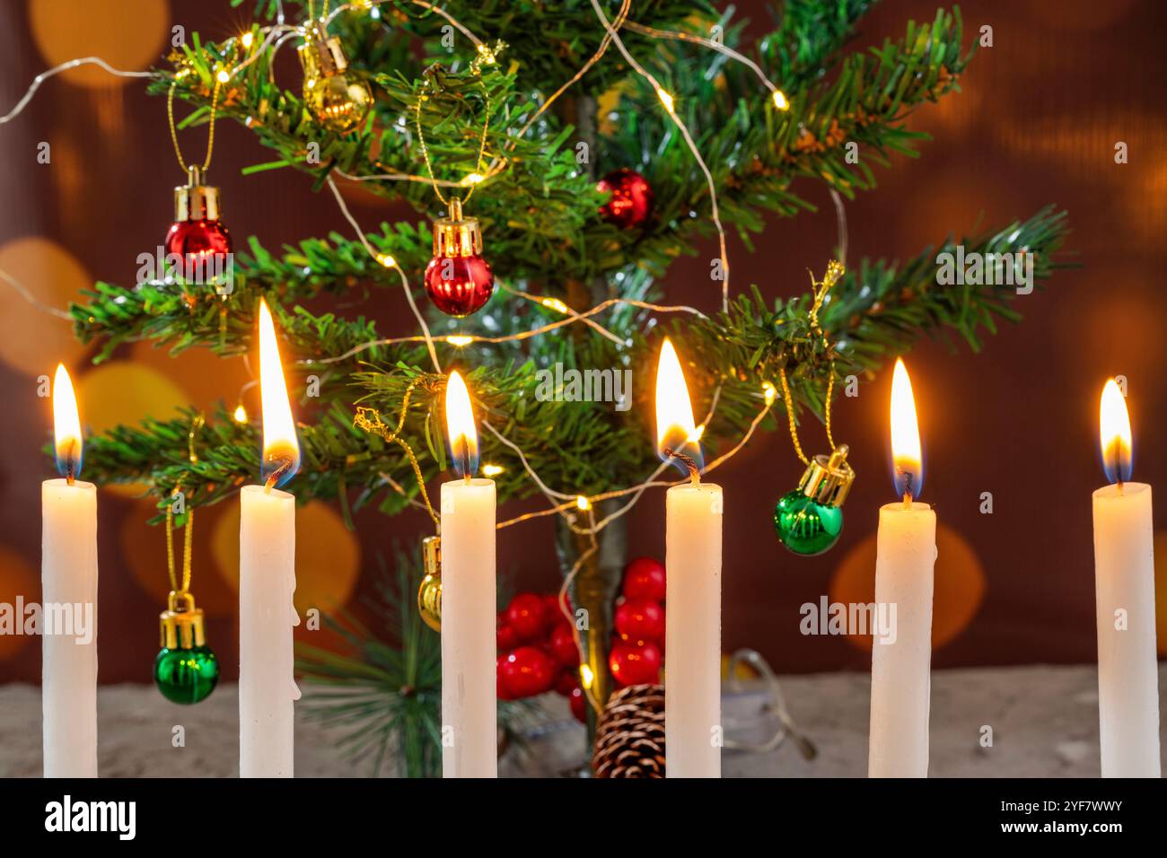 7. Dezember, Feier des Tages der Kerzen in Kolumbien. Stockfoto