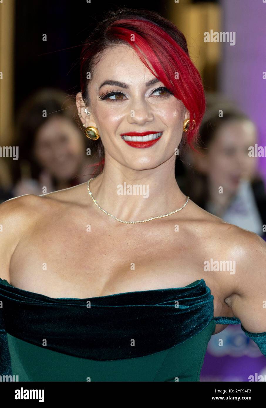 21. Oktober 2024, London, England, Großbritannien - Dianne Buswell nimmt an den Pride of Britain Awards 2024 Teil, Grovsenor House Stockfoto