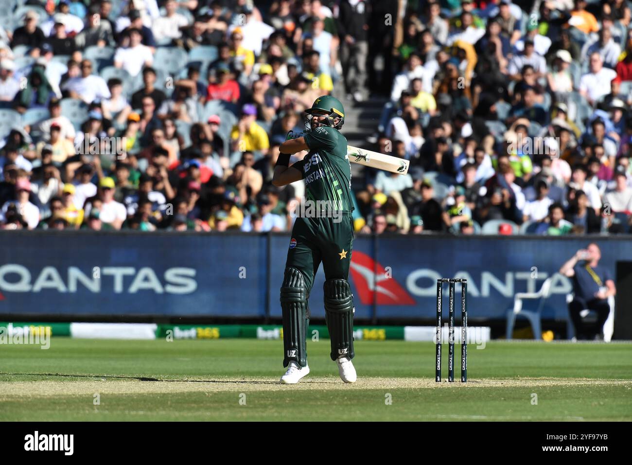 MELBOURNE AUSTRALIEN. November 2024. Im Bild: Pakistanischer Bowler Shaheen Shah Afridi, während des ersten Tages des Cricket-Matches Australia gegen Pakistan One Day International auf dem Melbourne Cricket Ground, Melbourne, Australien am 4. November 2024. Quelle: Karl Phillipson/Alamy Live News Stockfoto