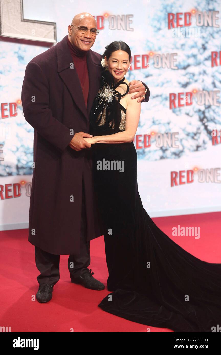 Dwayne Johnson und Lucy Liu bei der Premiere des Kinofilms Red One im UCI Luxe. Berlin, 03.11.2024 *** Dwayne Johnson und Lucy Liu bei der Premiere des Films Red One bei UCI Luxe Berlin, 03 11 2024 Foto:xD.xHerrickx/xFuturexImagex red 4183 Stockfoto