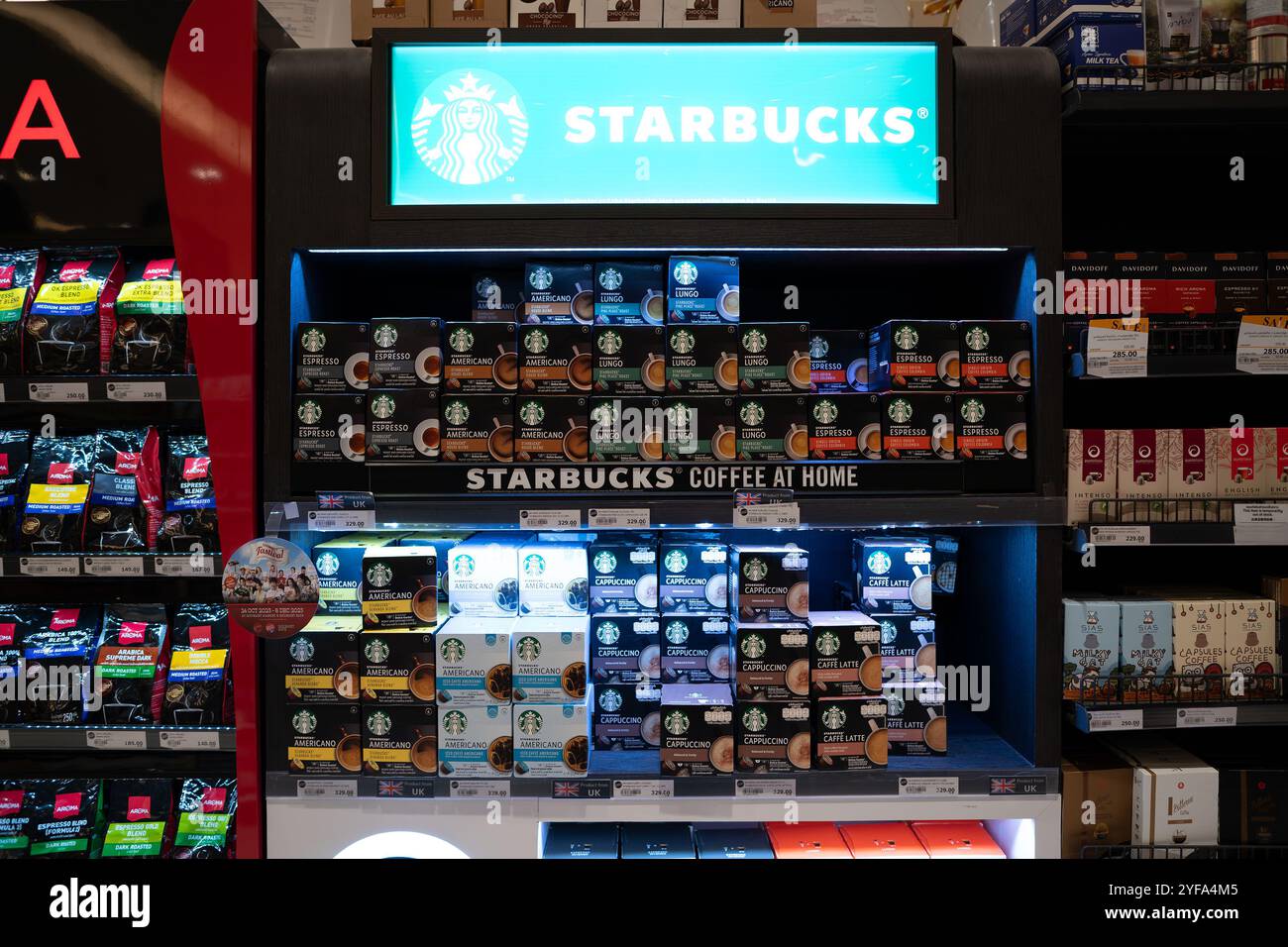 BANGKOK, THAILAND - 27. OKTOBER 2023: Kaffee auf dem Gourmet Market in Bangkok. Stockfoto