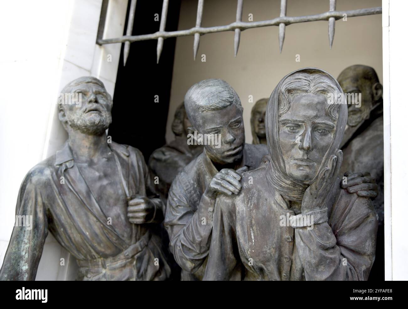 Bronzestatuen auf dem Freiheitsdenkmal in der Stadt Nikosia auf Zypern. Das Denkmal wurde 1973 errichtet und symbolisiert den Kampf der griechischen Zyprer Stockfoto