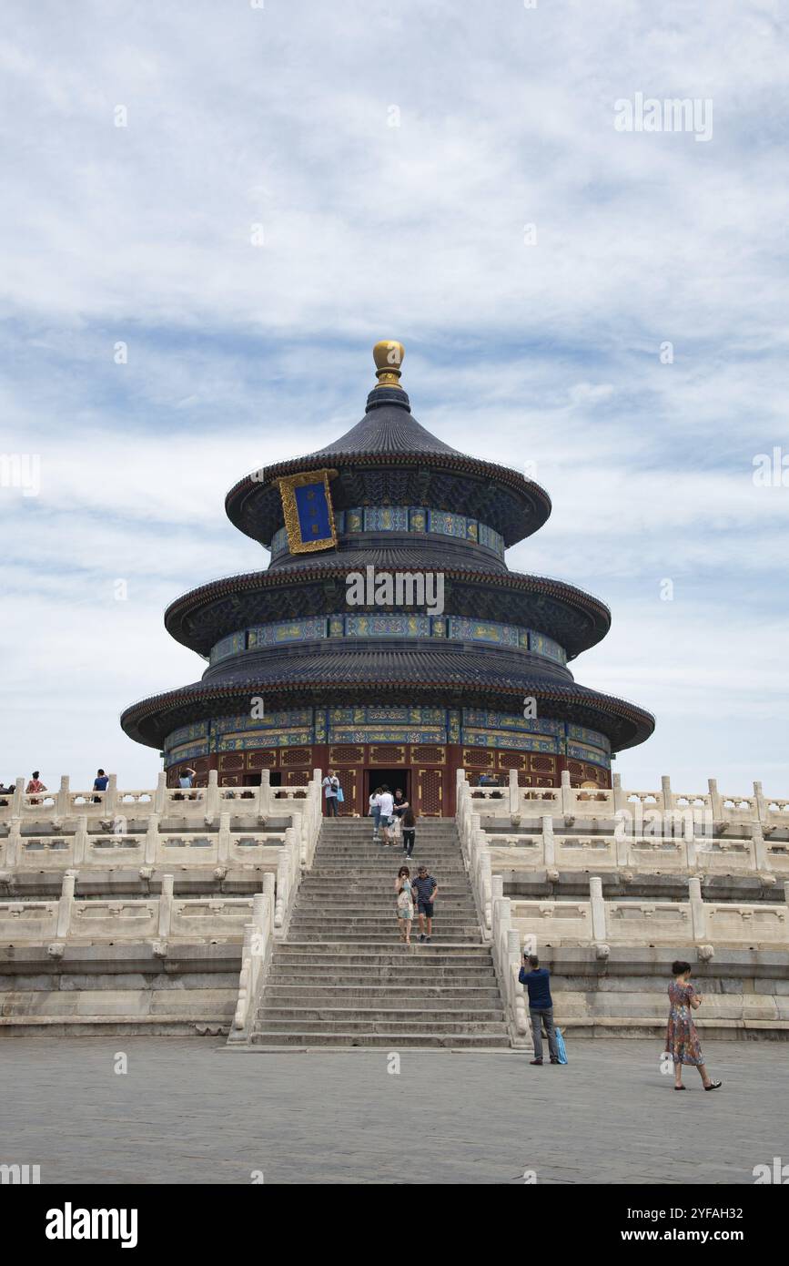 Peking, China - 8. Juni 2018: Panoramabild des berühmten religiösen Wahrzeichens des Himmelstempels in Peking, China in Asien Stockfoto