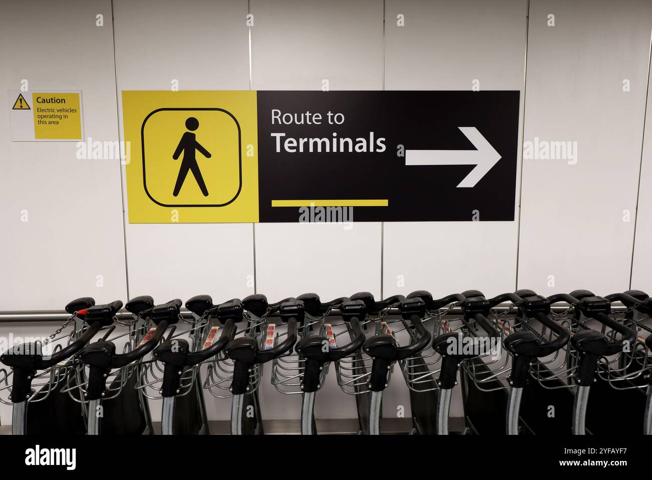 Allgemeine Ansichten des Flughafens Gatwick, South Terminal, Horley, Gatwick, Großbritannien. Stockfoto