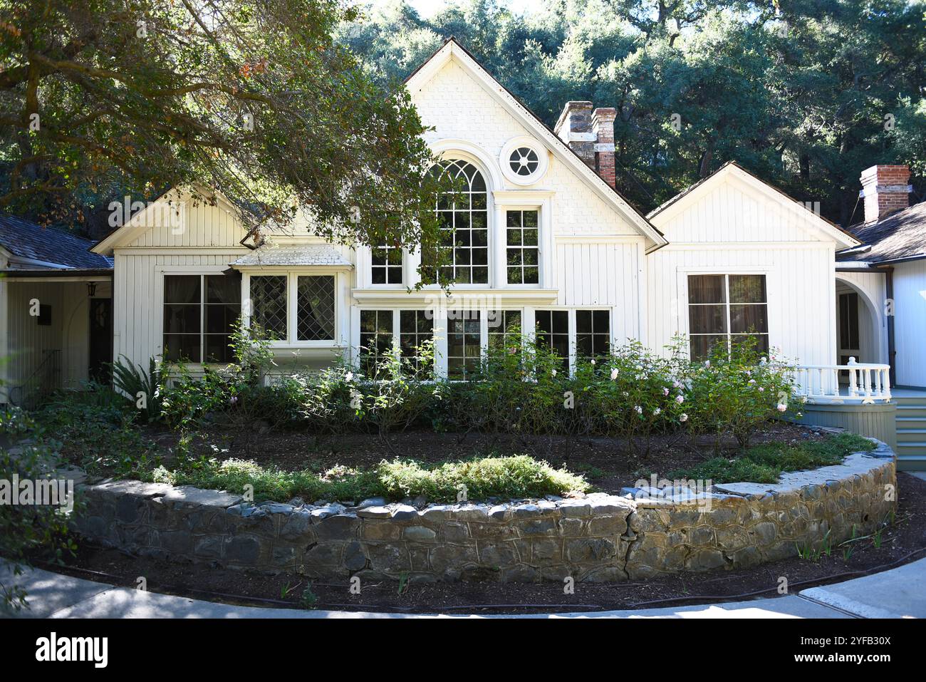 SILVERADO, KALIFORNIEN - 25. OCT 2024: Arden das Haupthaus im Helena Modjeska Historic House and Garden Stockfoto