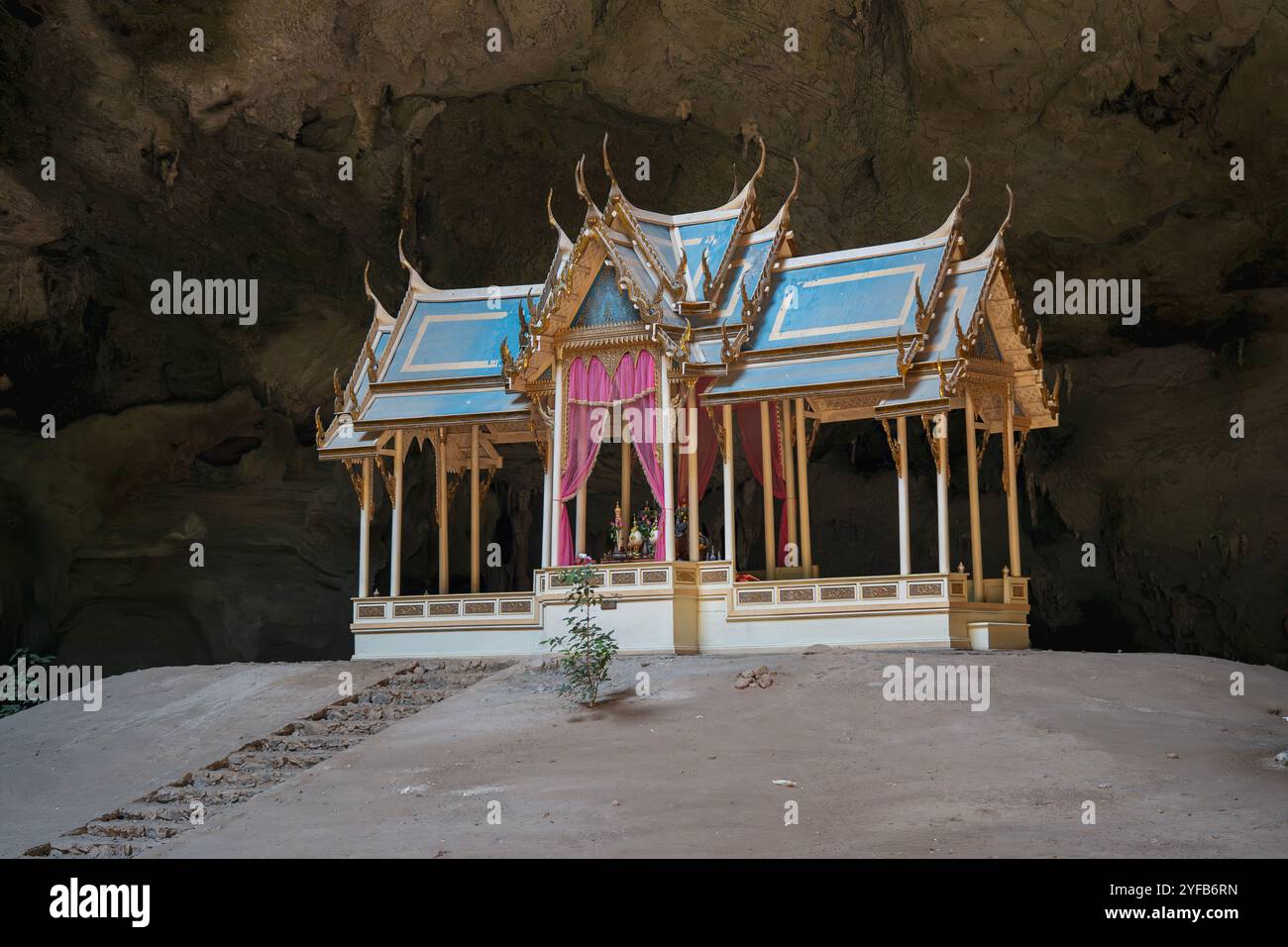 Die Höhle wurde zufällig vor 200 Jahren von ihrem Namensvetter Chao Phraya Nakhon Sri Thammarat entdeckt, einem Thai-Mann, der Schutz vor dem Regen suchen wollte. Stockfoto