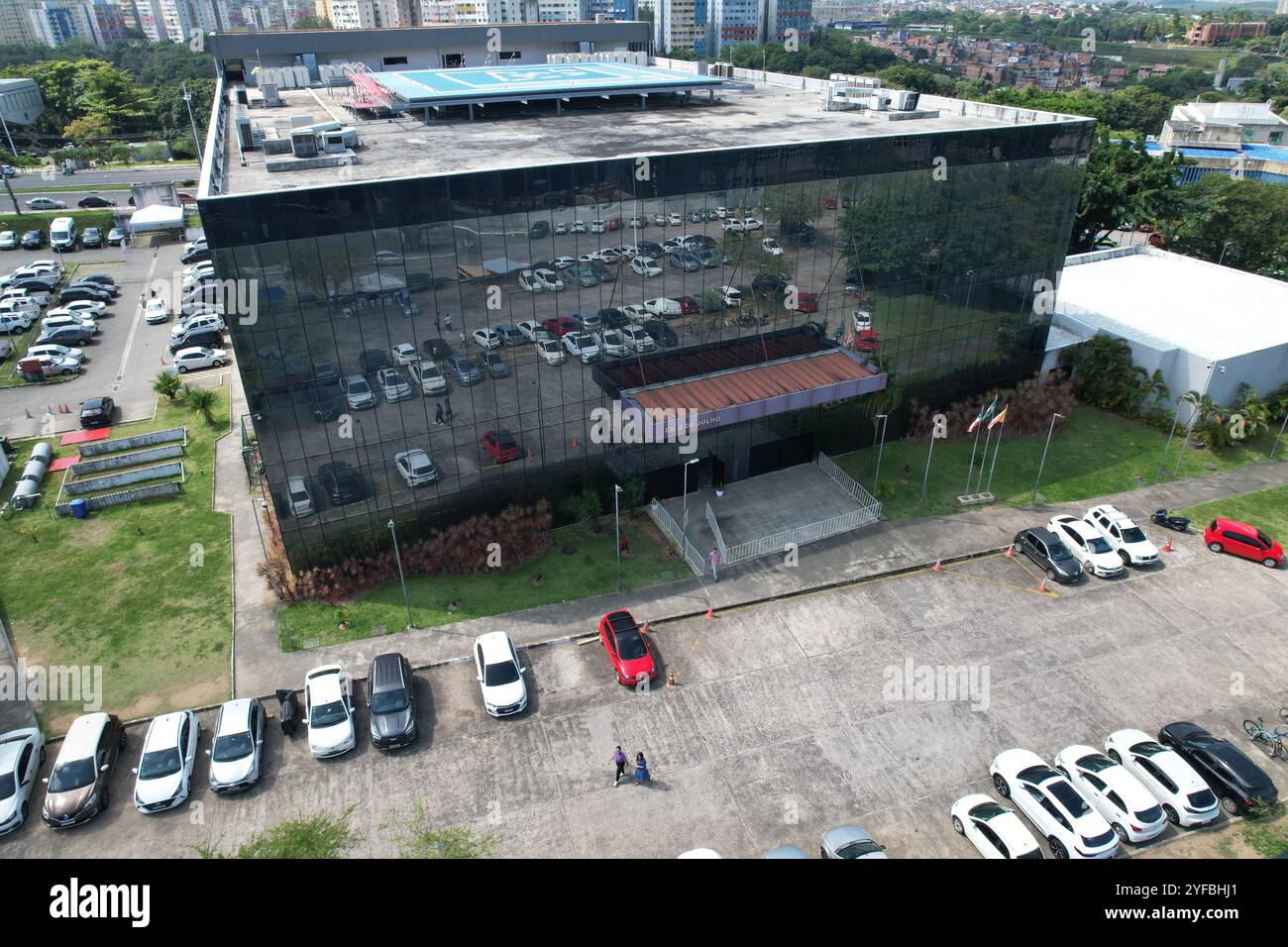 salvador, bahia, brasilien - 4. september 2024: Hauptquartier des Betriebs- und Geheimdienstzentrums der Abteilung für öffentliche Sicherheit von Bahi Stockfoto