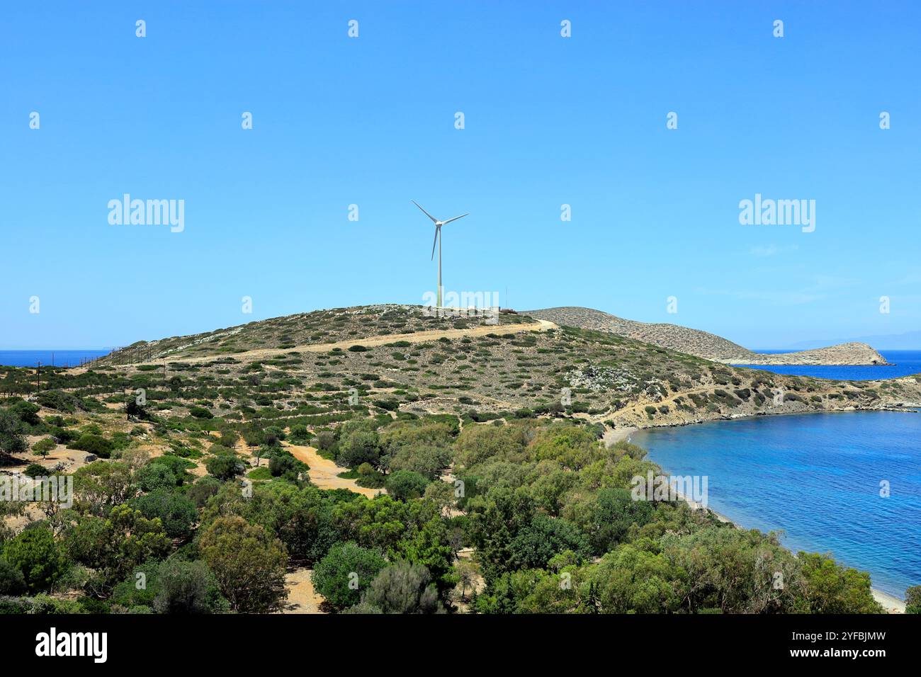 Windturbine, Tilos, Dodekanes Inseln, Südägäis, Griechenland. Stockfoto