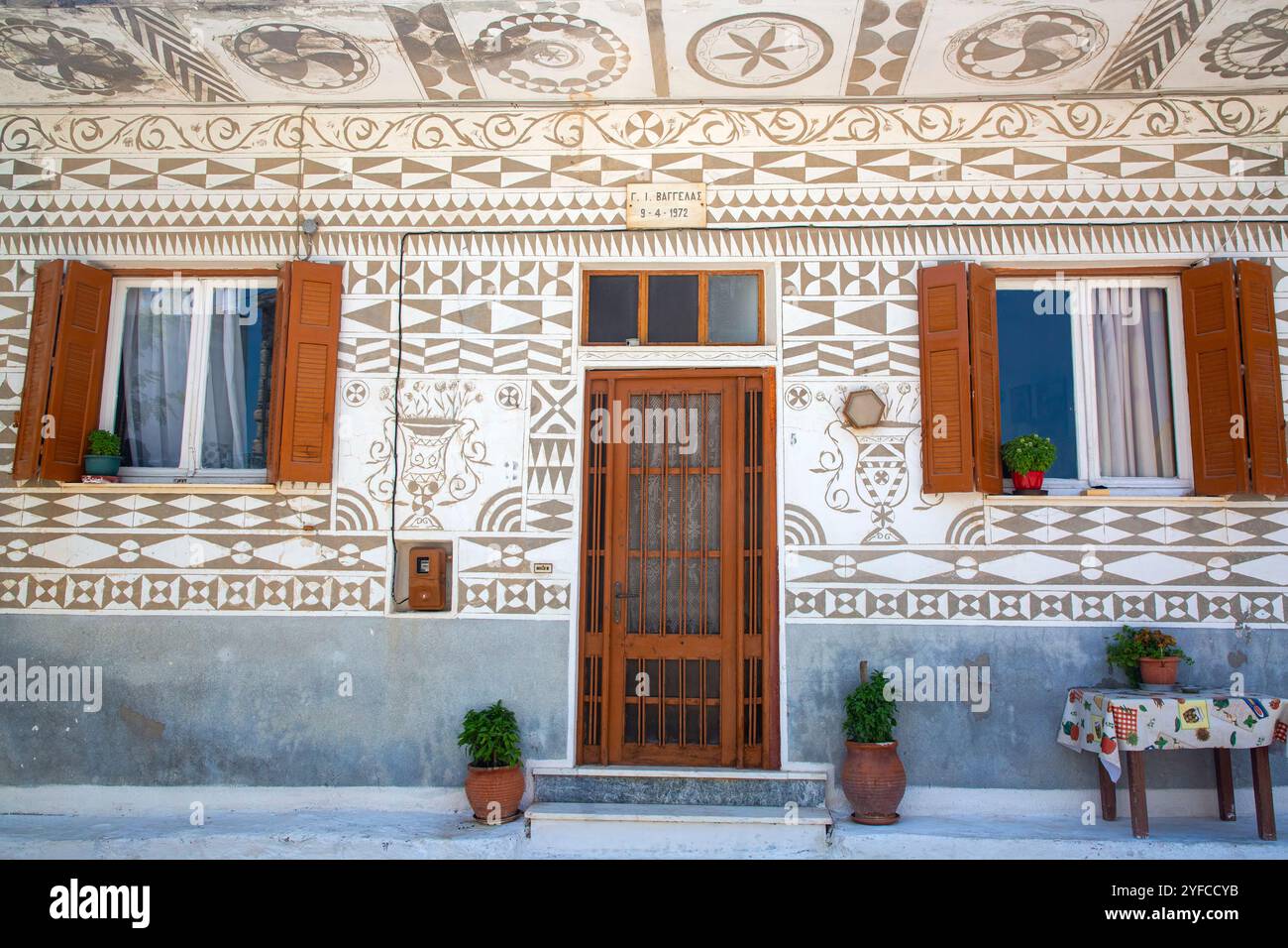 Chios - Griechenland, 24. Juni 2024, Dorf Pyrgi auf der Insel Chios Stockfoto