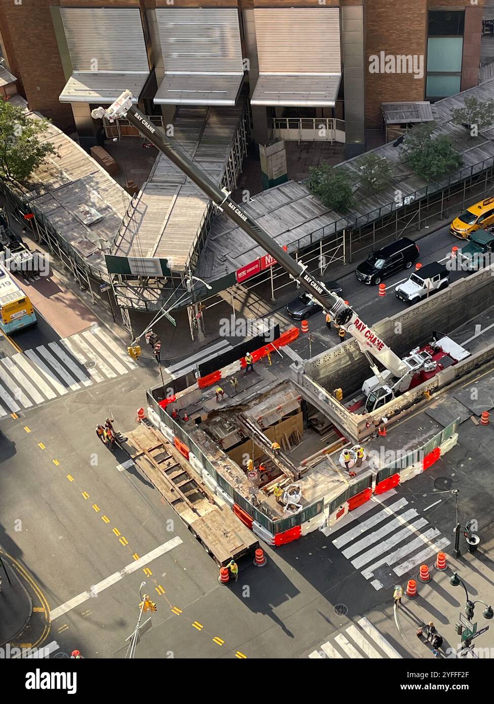 Infrastrukturverbesserungen im Park Avenue Median an an der E. 34th St., 2024, New York City, USA Stockfoto