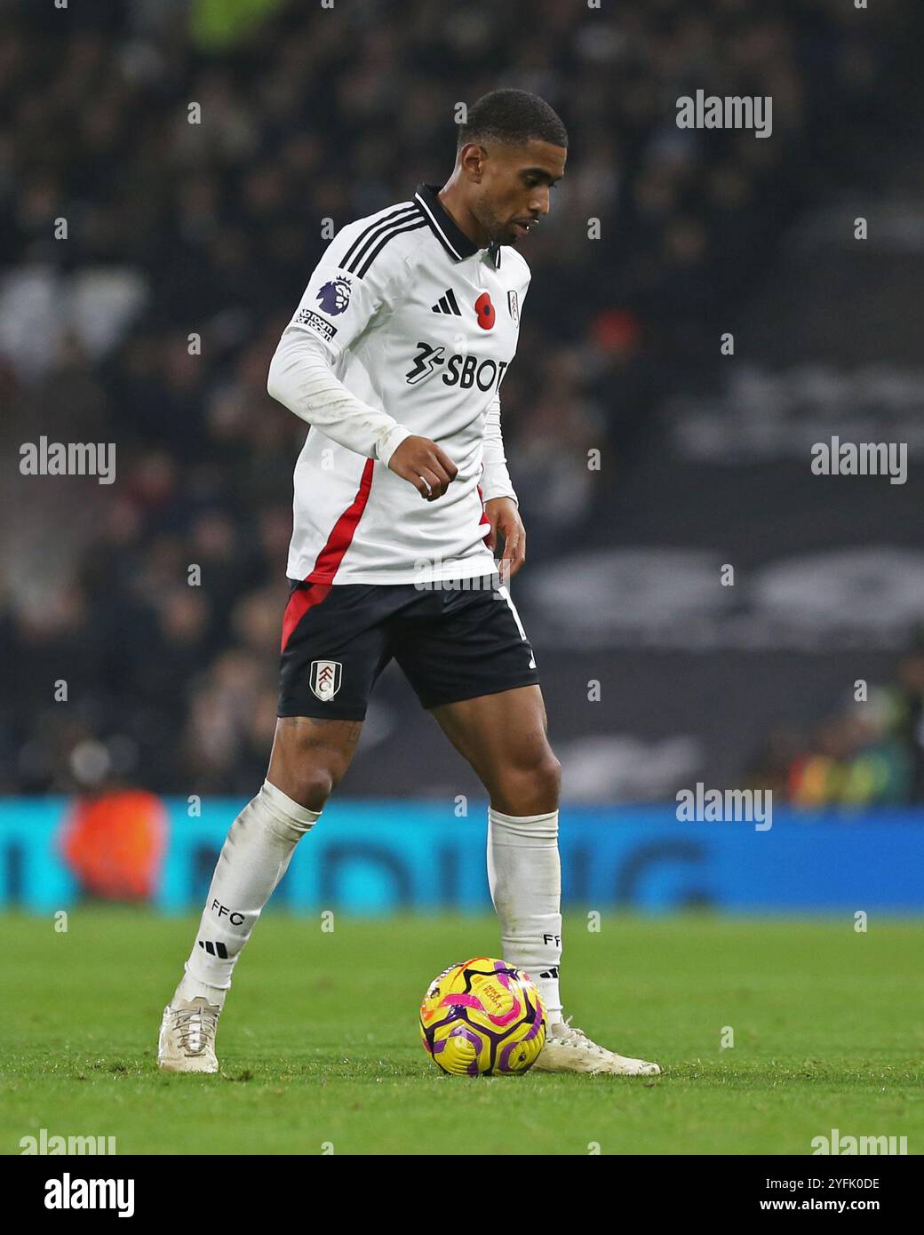 London, Großbritannien. November 2024. London, 4. November 2024: Reiss Nelson of Fulham während des Premier League-Spiels zwischen Fulham und Brentford im Craven Cottage am 4. November 2024 in London. (Pedro Soares/SPP) Credit: SPP Sport Press Photo. /Alamy Live News Stockfoto