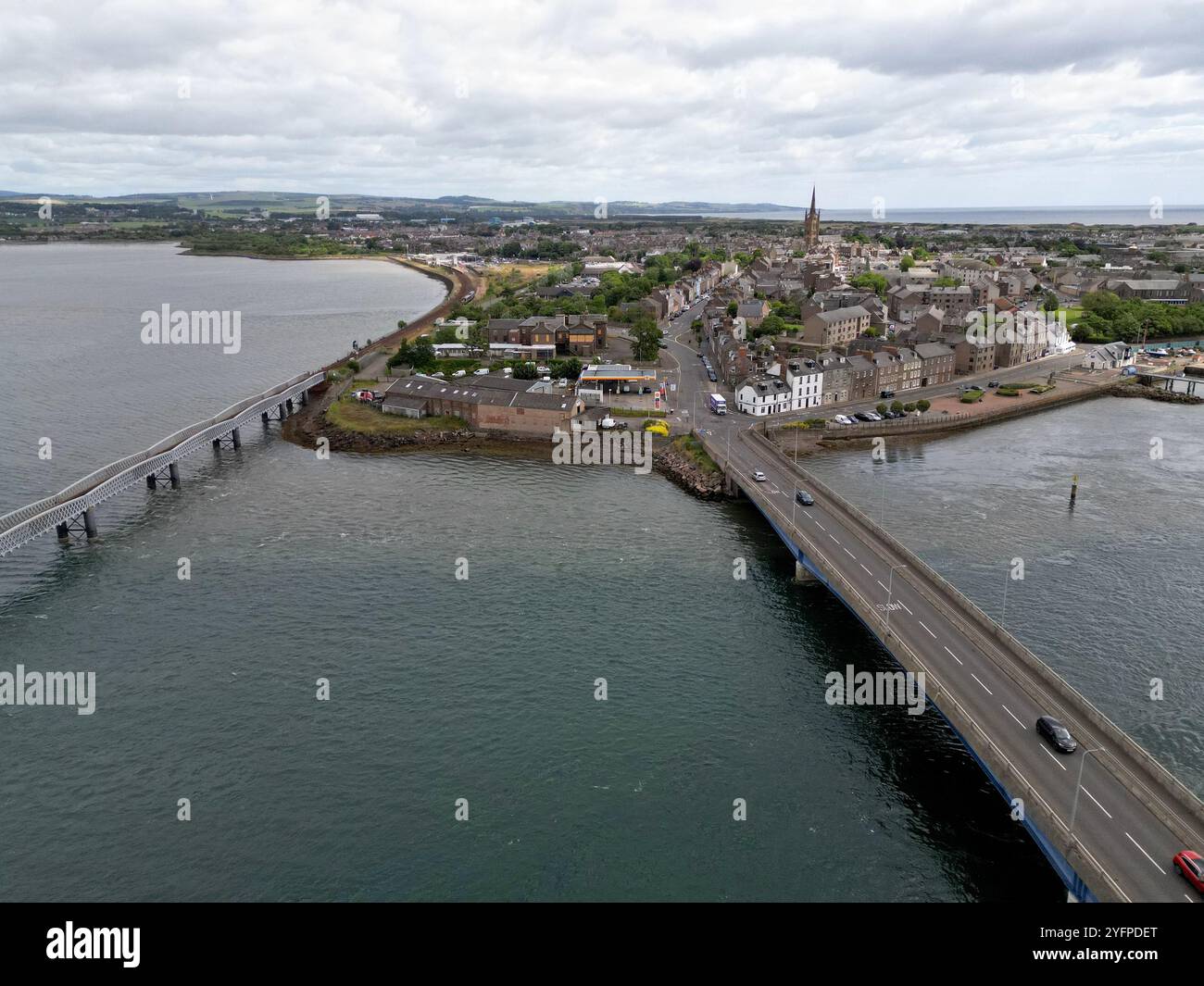 Luftaufnahme der schottischen Stadt Montrose und des River South Esk, Schottland, Juni 2024 Stockfoto