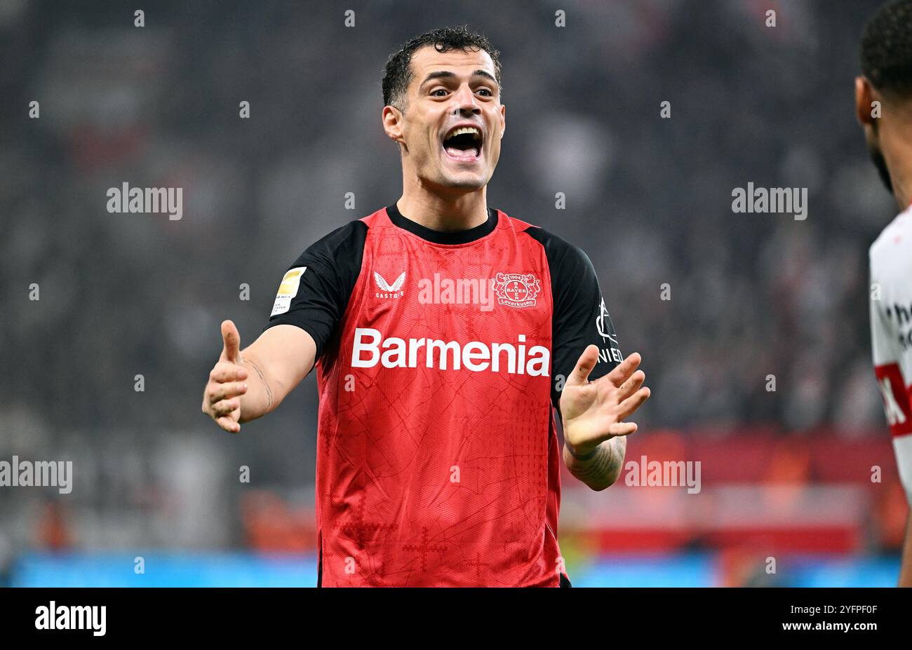 Fussball, Bundesliga, Deutschland, Herren, Saison 2024/2025, 9. Spieltag, BayArena Leverkusen: Bayer Leverkusen - VfB Stuttgart 0:0; Granit Xhaka (LEV). Aktion, Einzelbild. Stockfoto