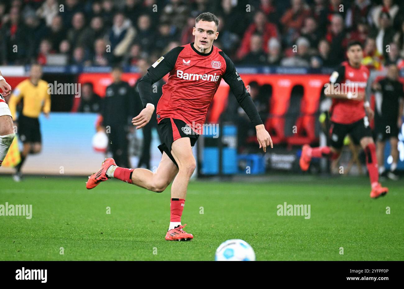 Fussball, Bundesliga, Deutschland, Herren, Saison 2024/2025, 9. Spieltag, BayArena Leverkusen: Bayer Leverkusen - VfB Stuttgart 0:0; Florian Wirtz (LEV). Aktion, Einzelbild. Stockfoto