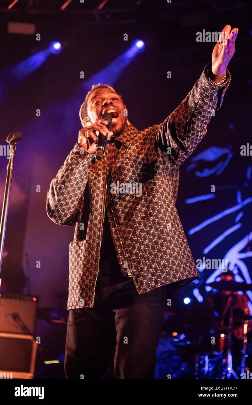 Schwarze Pumas im Concerto al Fabrique, Mailand. Foto di Davide Merli - Alamy Stockfoto