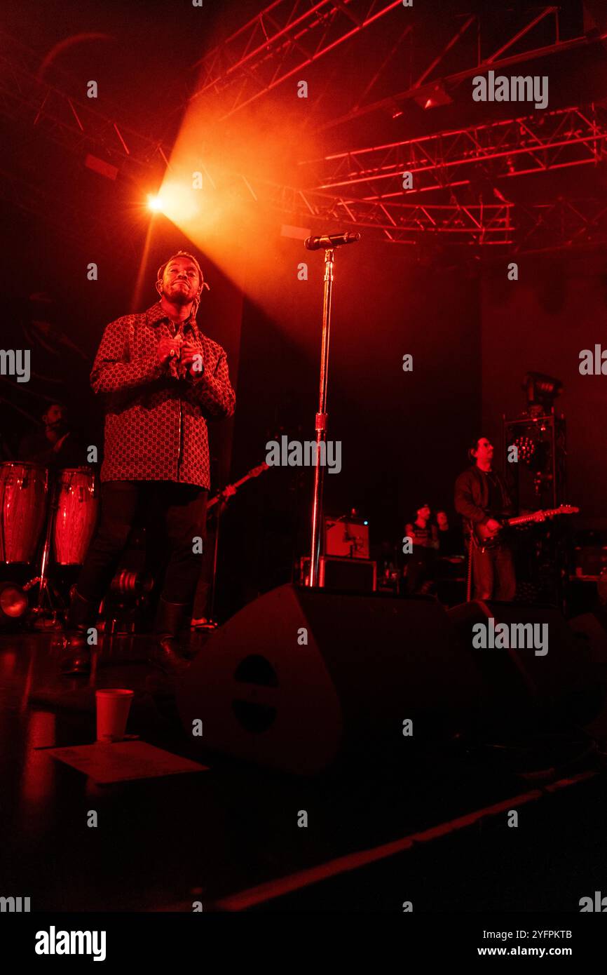 Schwarze Pumas im Concerto al Fabrique, Mailand. Foto di Davide Merli - Alamy Stockfoto