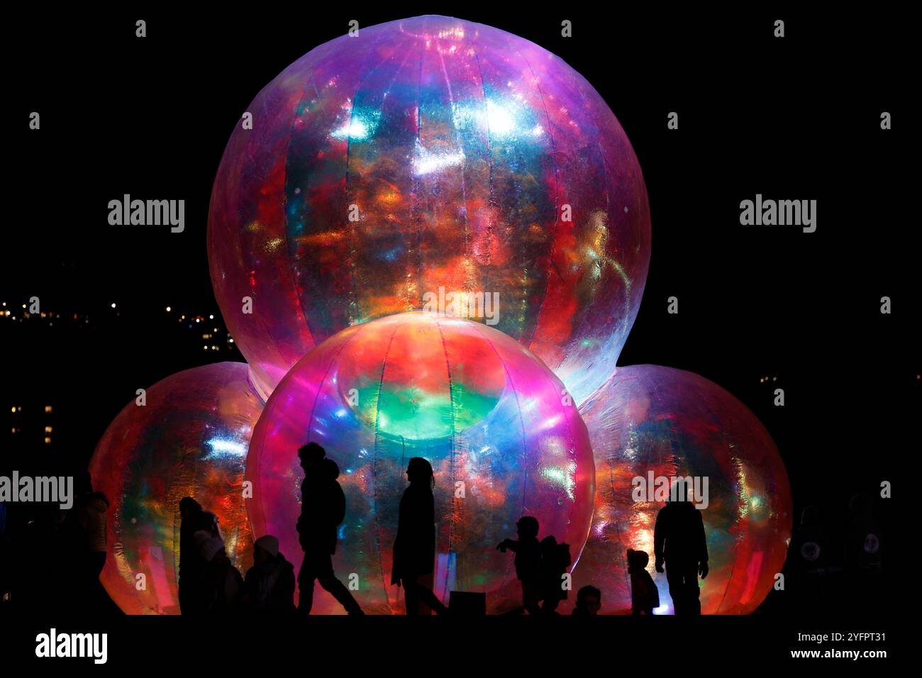 Das Festival der Lichter. Beleuchtungen und künstlerische Arbeiten. Stockfoto