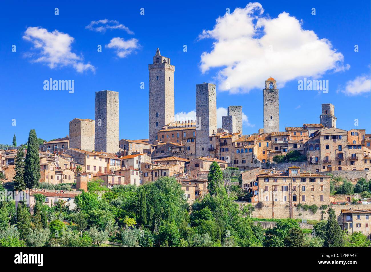San Gimignano, Toskana, Italien. Blick auf die Skyline der Stadt. Mittelalterliche Stadt. Stockfoto