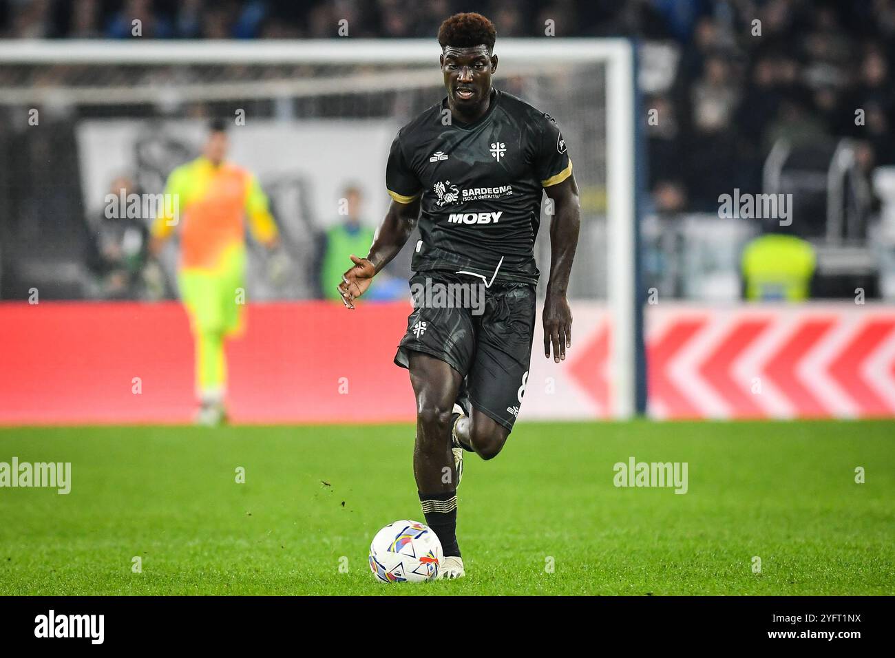 Rom, Italie. November 2024. Michel ADOPO von Cagliari Calcio während des italienischen Meisterschaftsspiels Serie A zwischen SS Lazio und Cagliari Calcio am 4. November 2024 im Stadio Olimpico in Rom, Italien - Foto Matthieu Mirville (M Insabato)/DPPI Credit: DPPI Media/Alamy Live News Stockfoto