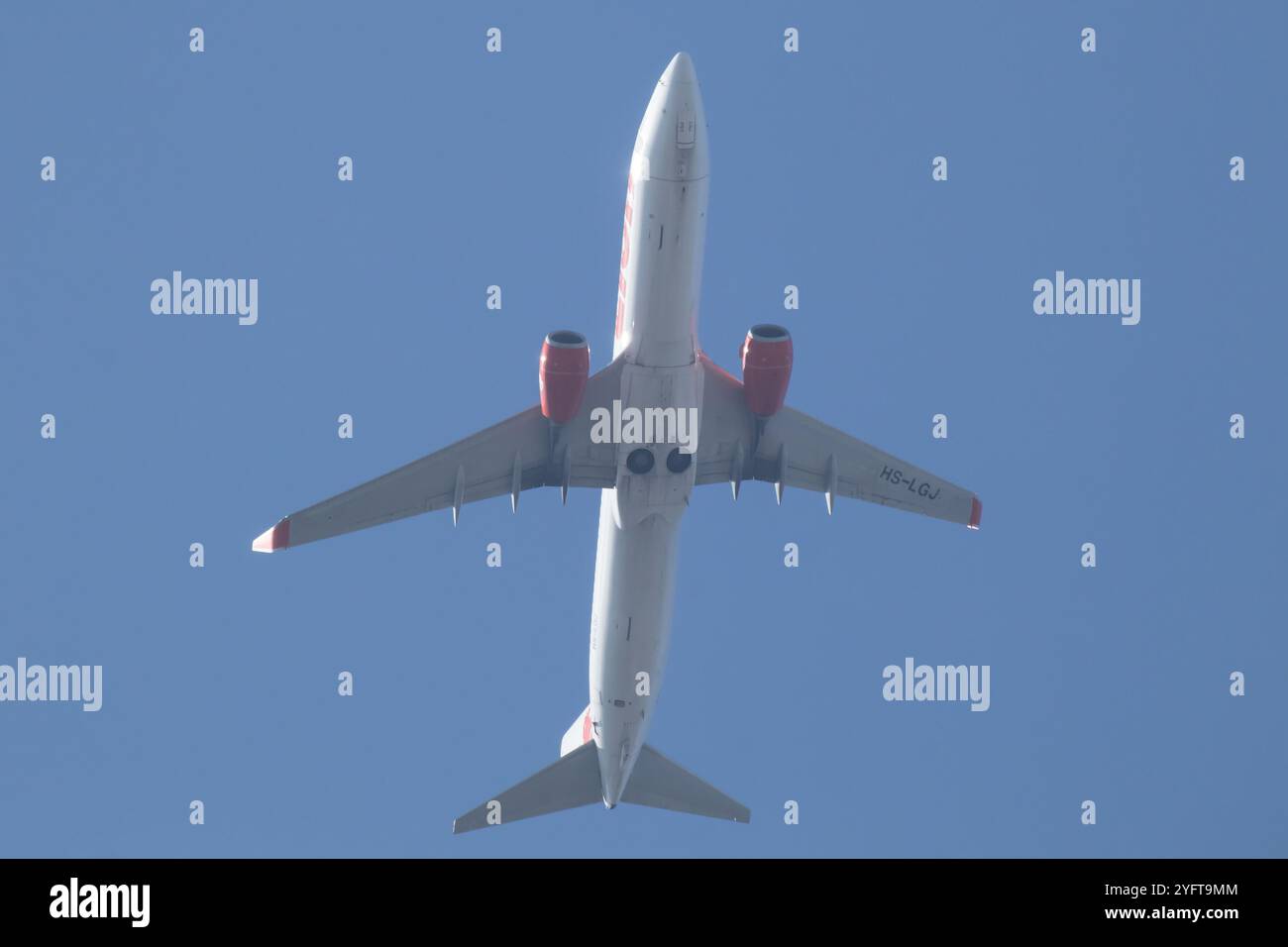 Chiangmai, Thailand - 20. Januar 2024: HS-LGJ Boeing 737-800 der Thai Lionair Airline. Fahren Sie vom Flughafen Chiangmai nach Bangkok. Stockfoto