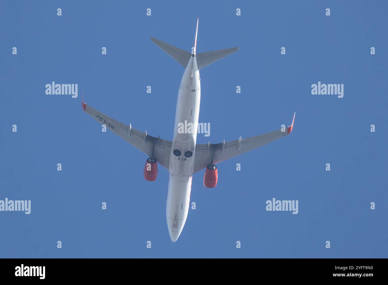 Chiangmai, Thailand - 20. Januar 2024: HS-LGJ Boeing 737-800 der Thai Lionair Airline. Fahren Sie vom Flughafen Chiangmai nach Bangkok. Stockfoto