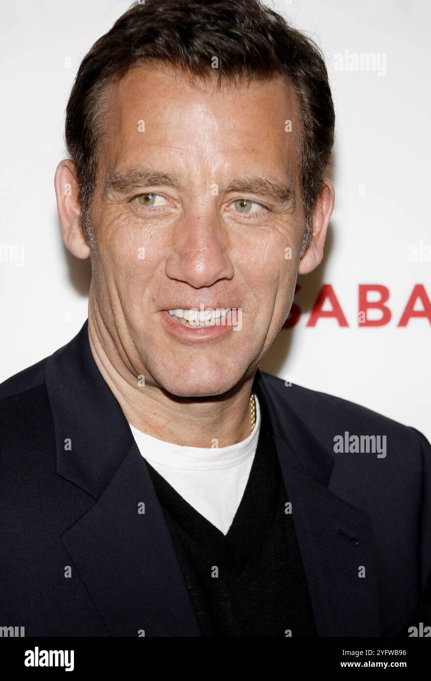 Clive Owen bei der Premiere von „The Confirmation“ in Los Angeles am 15. März 2016 im NeueHouse in Hollywood, USA. Stockfoto