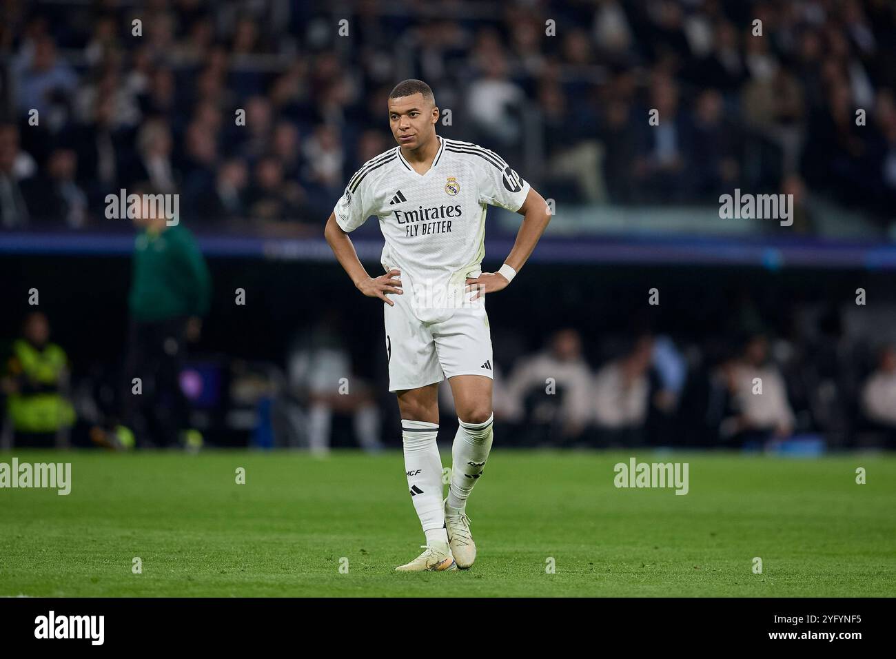 Madrid, Madrid, Spanien. November 2024. Kylian Mbappe von Real Madrid CF während des Fußballspiels der UEFA Champions League zwischen Real Madrid CF und AC Mailand im Santiago Bernabeu Stadion in Madrid, Spanien, 5. November 2024 (Bild: © Ruben Albarran/ZUMA Press Wire) NUR REDAKTIONELLE VERWENDUNG! Nicht für kommerzielle ZWECKE! Stockfoto