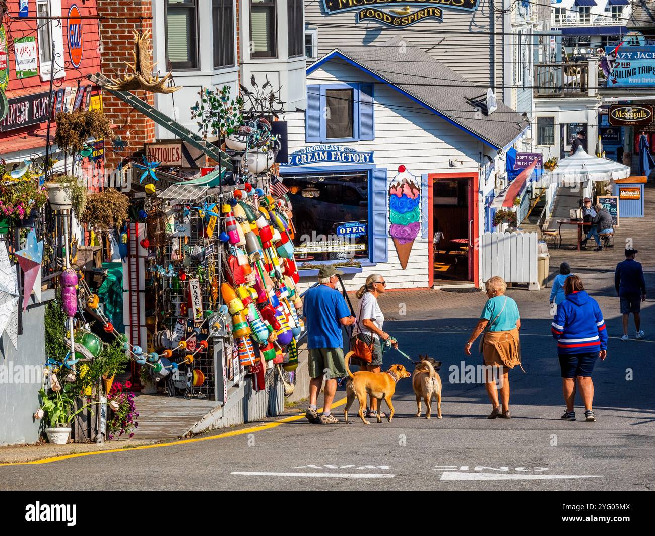 Küstenort Boothbay Harbor Maine Stockfoto