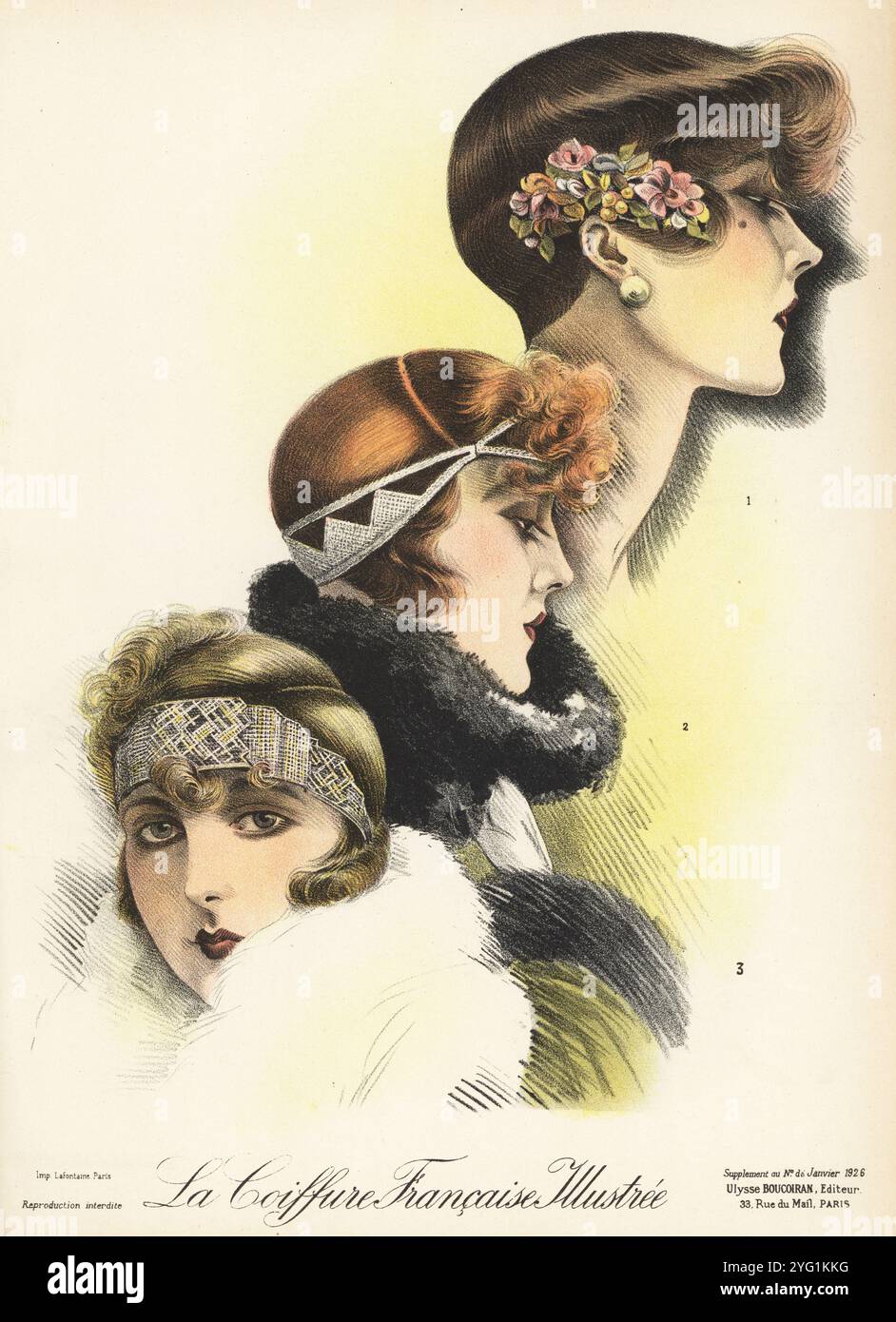 Modische Frisuren mit Art déco-Kämmen, Paris, 1926. Frau im kurzwelligen Haarschnitt mit floralem Stift 1, Modell in silbernem Diadem mit lockigem Fransen 2, und Modell in kurzwelligem bob und geometrischem Diadem 3. Chromolithograph aus der französischen Friseurzeitschrift La Coiffure Illustrée, herausgegeben von Ulysse Boucoiran, 33 rue de Mail, Paris, Januar 1926. Stockfoto