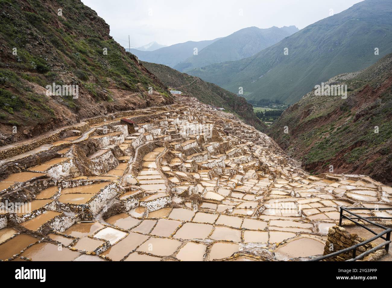 Inka-Salinen von Maras, Maras, Peru, Südamerika Stockfoto