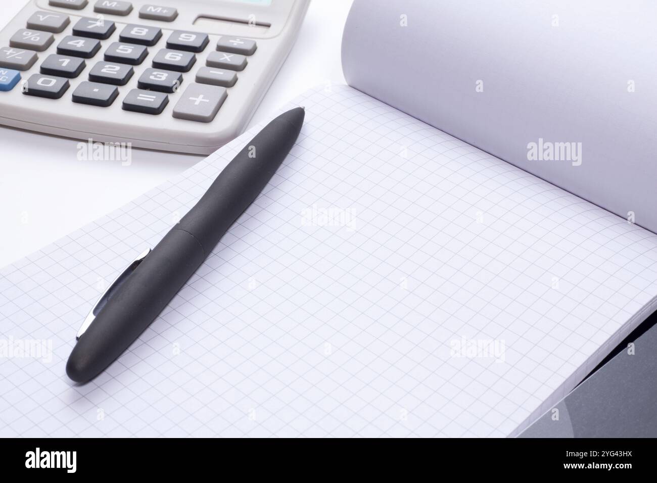 Geschäftsbild von Notebook und Kugelschreiber Stockfoto