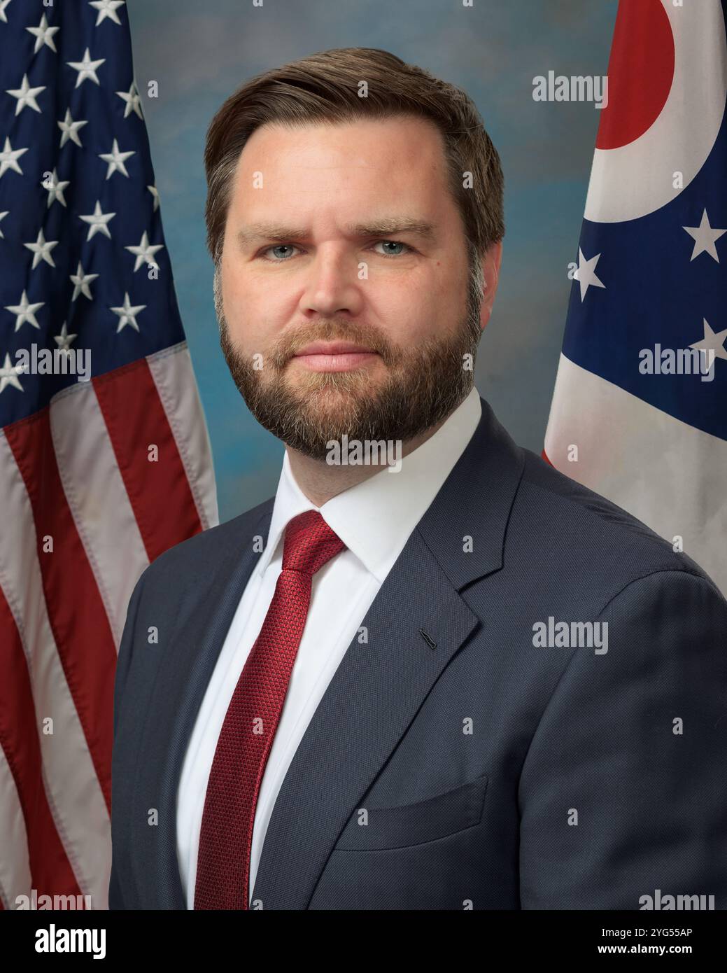 Senator J.D. Vance offizielles Porträt. 118. Kongress (bald Vizepräsident der Vereinigten Staaten für Donald Trump im Jahr 2025) Stockfoto