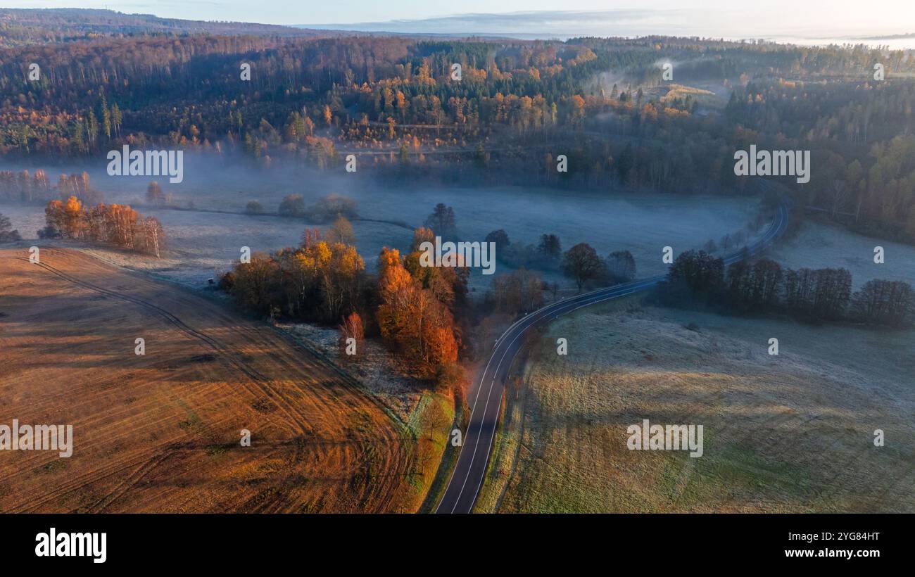 Nebelstimmung Sonnenaufgang Selketal Harz Stockfoto