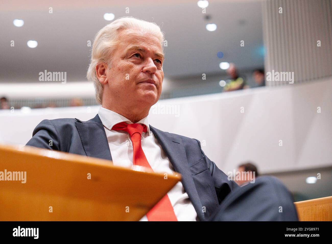 8. OKTOBER 2024 Niederländisch Tweede Kamer Plenardebatte DEN HAAG, NIEDERLANDE - 8. OKTOBER: Geert Wilders PVV während der Plenardebatte im Tweede Kamer am 8. Oktober 2024 in den Haag Tweede Kamer Niederlande den Haag Tweede Kamer Niederlande Inhalte können nicht direkt oder indirekt über Dritte weiterverbreitet werden. Copyright: XJohnxBeckmannx Stockfoto