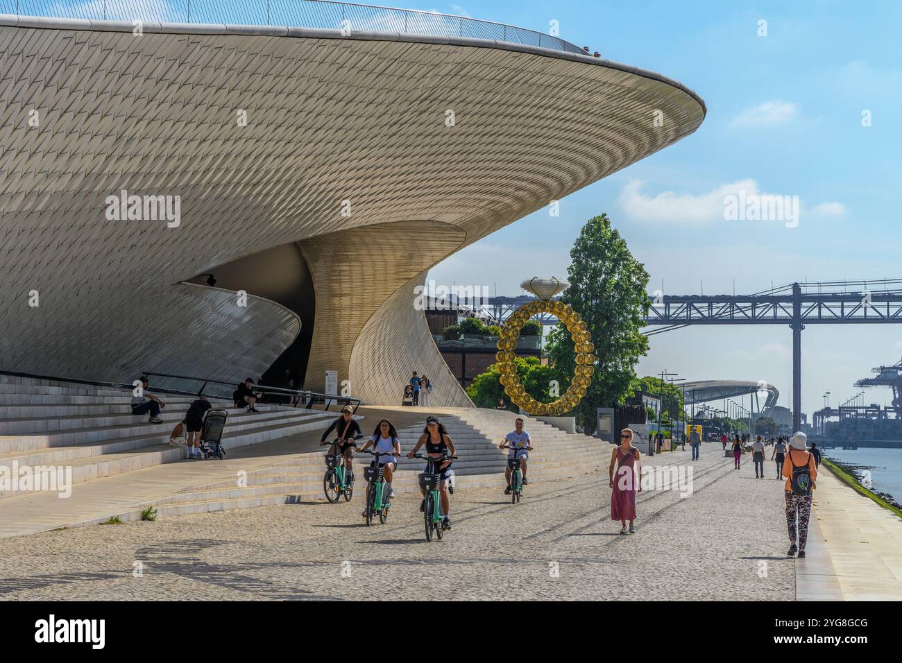 MAAT – Museum of Art, Architecture and Technology ist der neue Kulturvorschlag für die Stadt Lissabon, EDP Foundation Art Collection. Portugal, Europa. Stockfoto