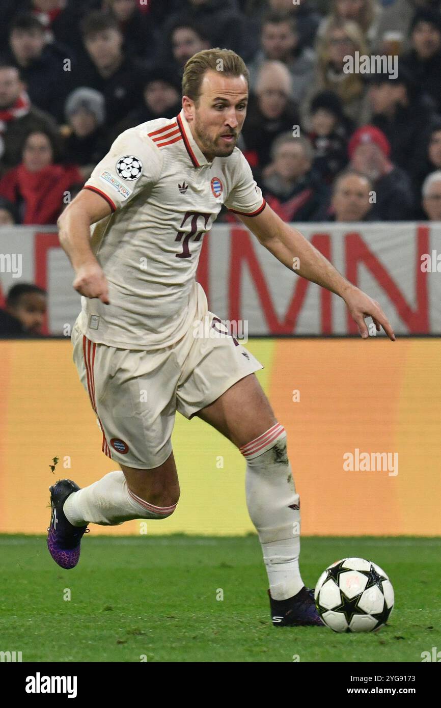 München, Deutschland. November 2024. MÜNCHEN, DEUTSCHLAND - 6. NOVEMBER: Harry Kane von Bayern München während des MD4-Spiels der UEFA Champions League 2024/25 zwischen dem FC Bayern München und SL Benfica in der Football Arena München am 6. November 2024 in München.241106_SEPA_24_072 - 20241106_PD14069 Credit: APA-PictureDesk/Alamy Live News Stockfoto