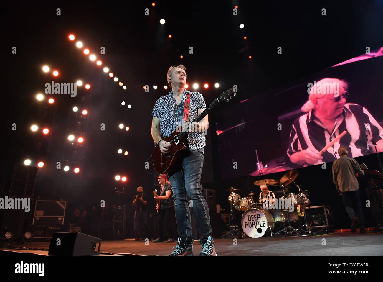 UK. November 2024. LONDON, ENGLAND – 06. NOVEMBER: Simon McBride von Deep Purple trat am 6. November 2024 in der O2 Arena in Greenwich auf. CAP/MAR © MAR/Capital Pictures Credit: Capital Pictures/Alamy Live News Stockfoto
