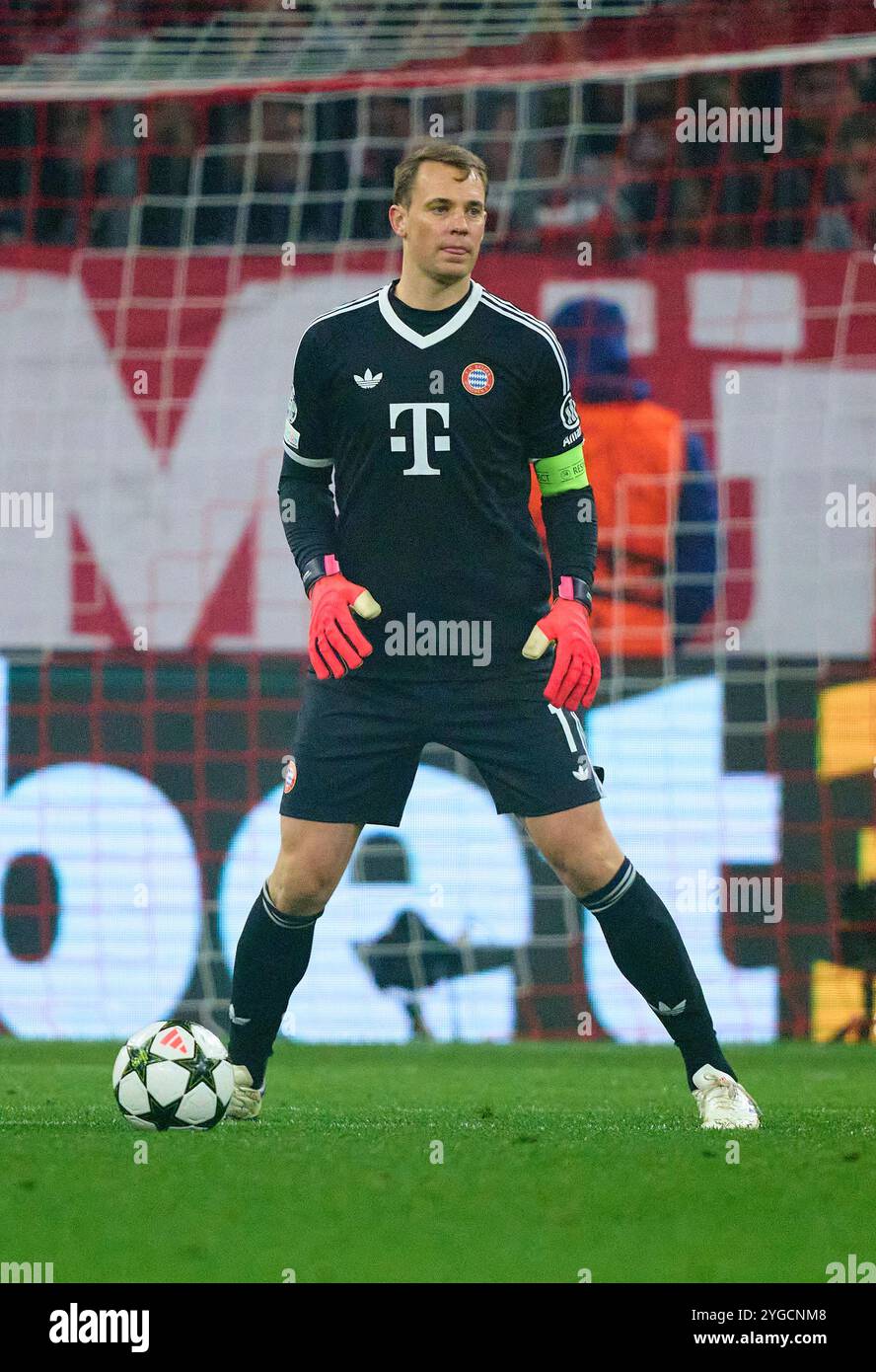 Manuel NEUER, Torhüter FCB 1 im Gruppenligaspiel FC BAYERN MÜNCHEN - SL BENFICA LISSABON 1-0 Fußball UEFA Champions League in der Saison 2024/2025 in München, 06. November 2024, FCB, 4. Spieltag, München Fotograf: Peter Schatz Stockfoto