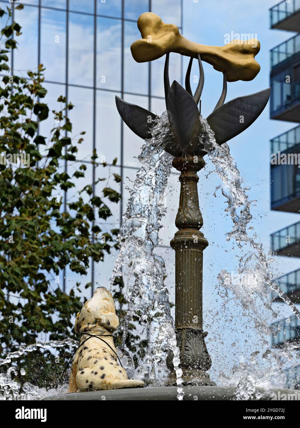 Toronto Kanada / der sehr beliebte Berczy Park Dog Fountain in Toronto. Stockfoto