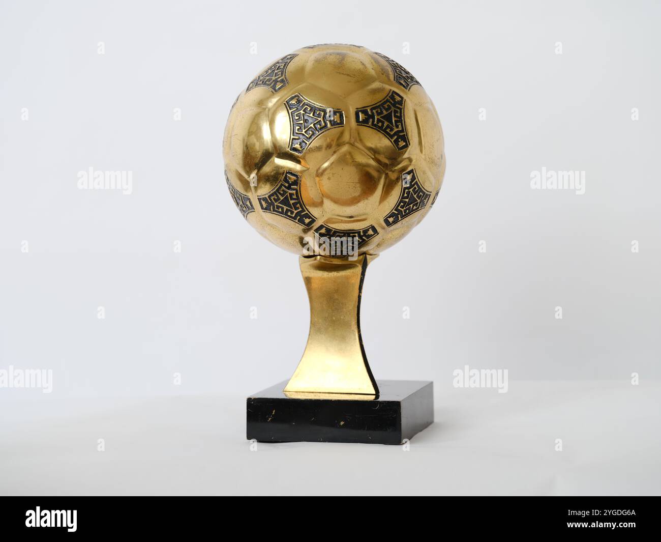 Ein knapper Schuss des goldenen Balls FIFA/Addidas/France Football von 1986. Stockfoto