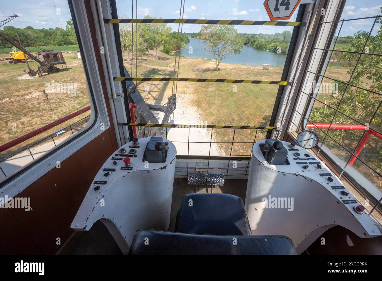 West Mineral, Kansas – die Fahrerkabine in Big Brutus, der größten elektrischen Schaufel der Welt. Die Maschine wurde von Bucyrus-Erie für die Pittsburg gebaut Stockfoto