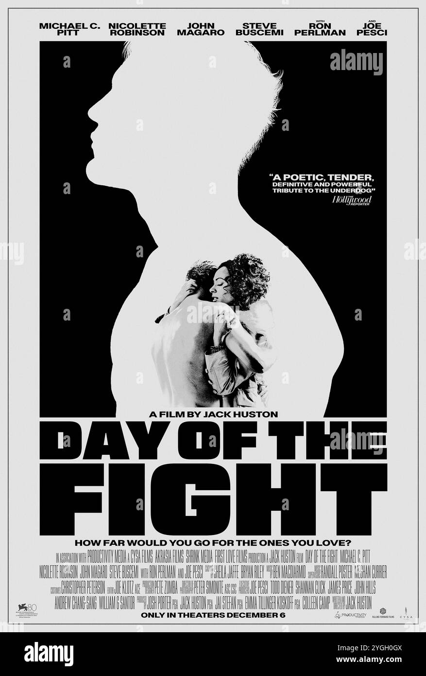 Day of the Fight (2023) von Jack Huston mit Michael Pitt, Nicolette Robinson, Steve Buscemi und Ron Perlman. Eine dramatische Geschichte über einen Boxer, der sich mit seiner Vergangenheit auseinandersetzen und für seine Zukunft kämpfen muss und Themen wie Liebe, Opfer und Erlösung erforscht. US-Poster mit einem Blatt ***NUR FÜR REDAKTIONELLE ZWECKE***. Quelle: BFA / Falling Forward Films Stockfoto