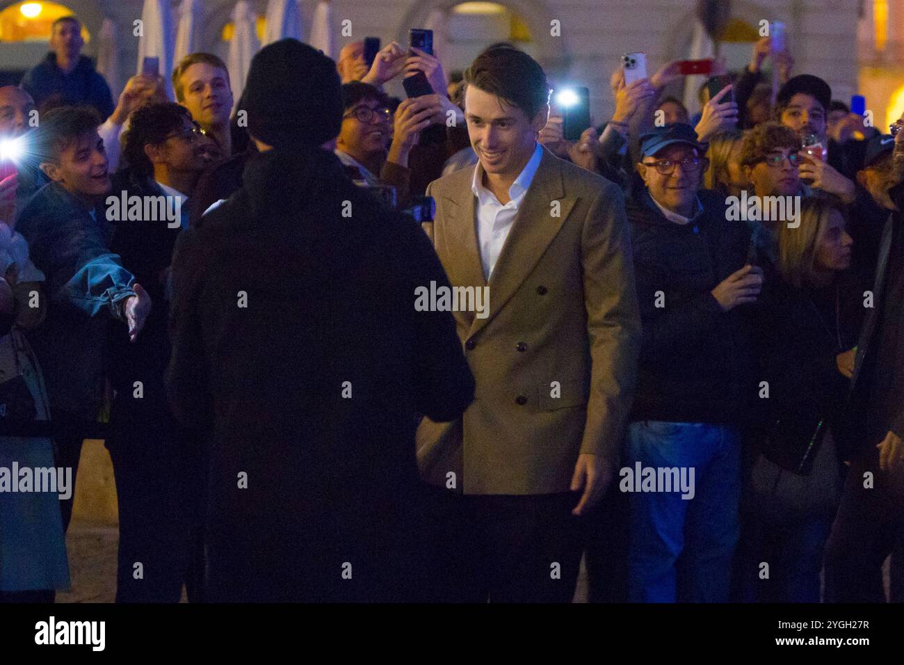 Turin, Italien. November 2024. Tennisspieler Alex de Minaur auf blauem Teppich vor dem Nitto ATP Finals 2024 Credit: Marco Destefanis/Alamy Live News Stockfoto