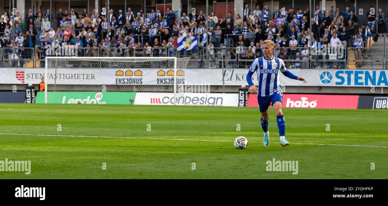 Göteborg, Schweden. September 2023. Spieler Oscar Wendt mit dem Ball für IFK Göteborg im Spiel gegen Brommapojkarna im schwedischen Allvenskan. Stockfoto