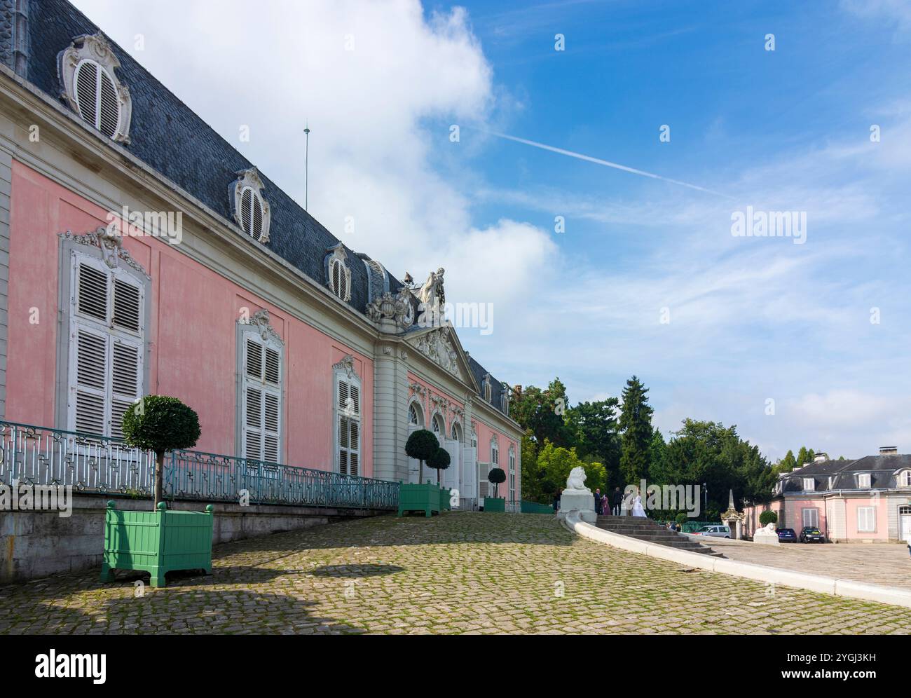 Düsseldorf, Schloss Benrath, Park, Corps de Logis in Düsseldorf und Neanderland, Nordrhein-Westfalen, Deutschland Stockfoto