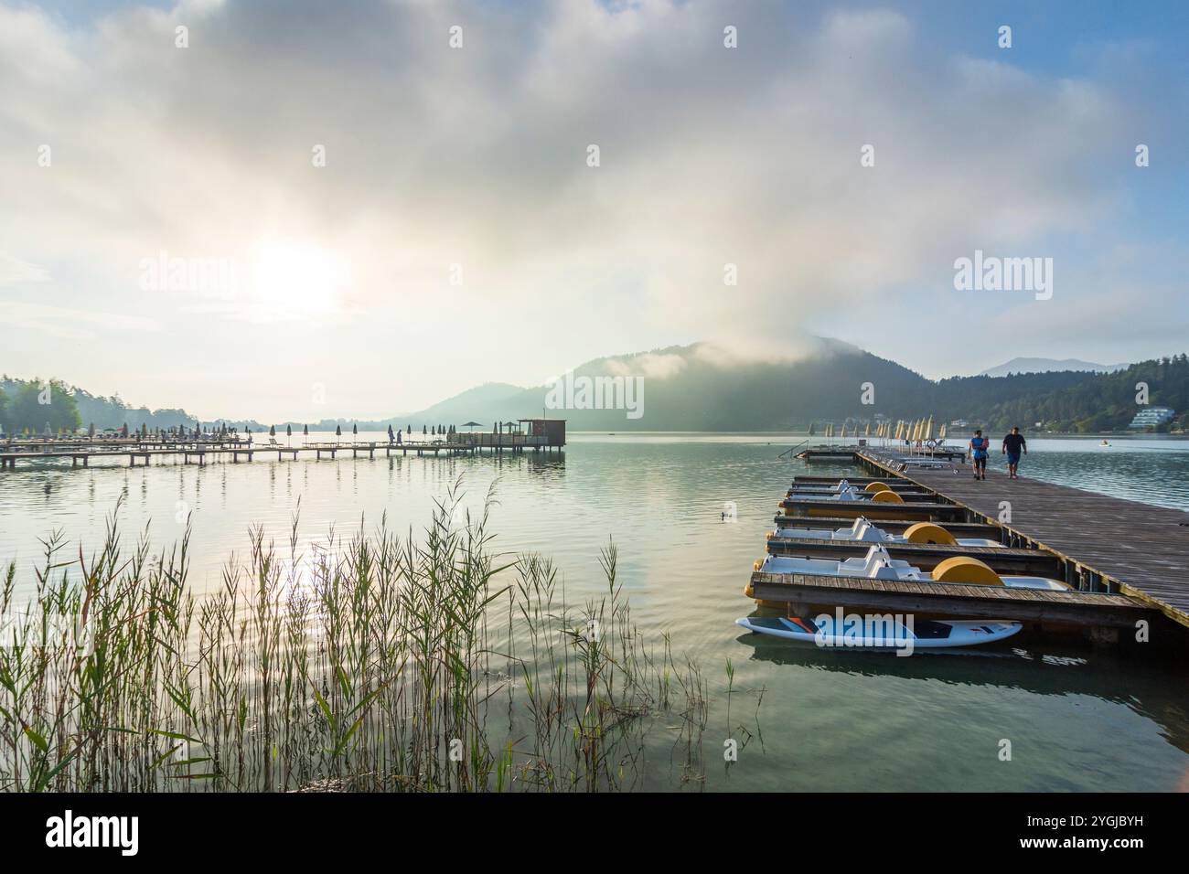 Sankt Kanzian am Klopeiner See, Klopeiner See, Badestege, Bad in Klopeiner See, Kärnten, Österreich Stockfoto